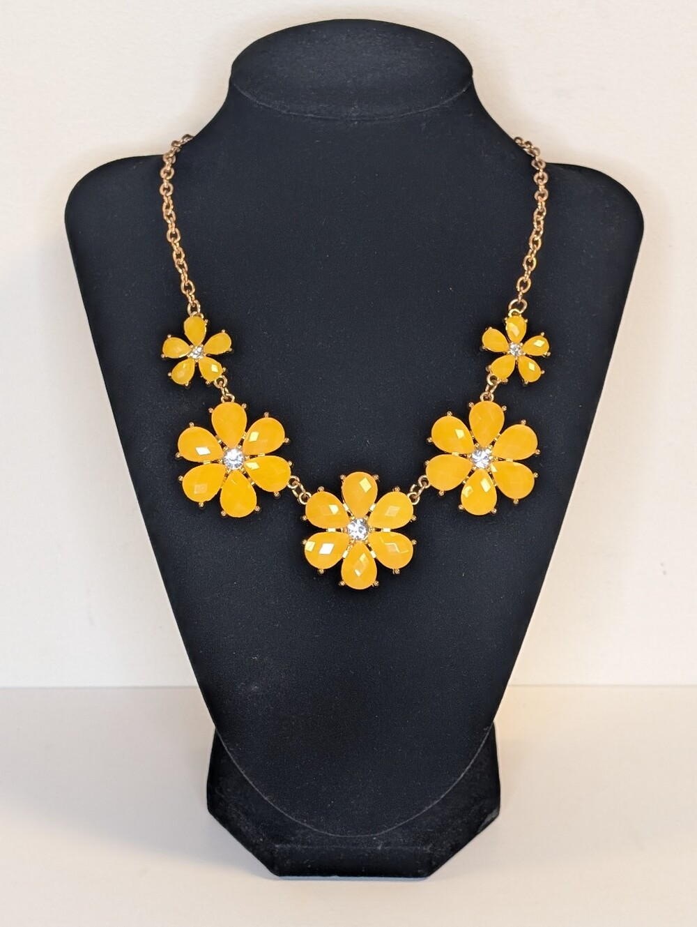 Forever 21 Yellow Floral Sunburst Statement Necklace